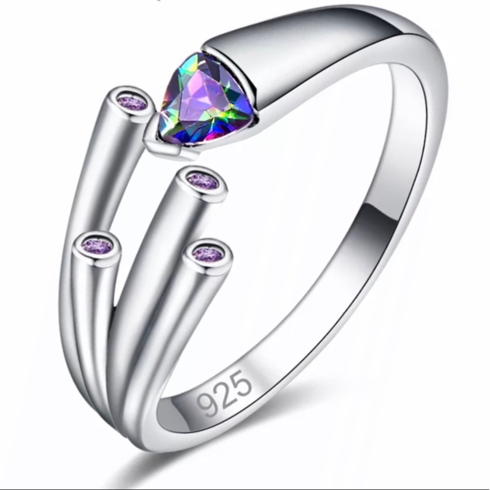 Ring - Picture 2 of 6